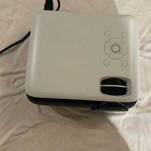 Happrun White LED Projector